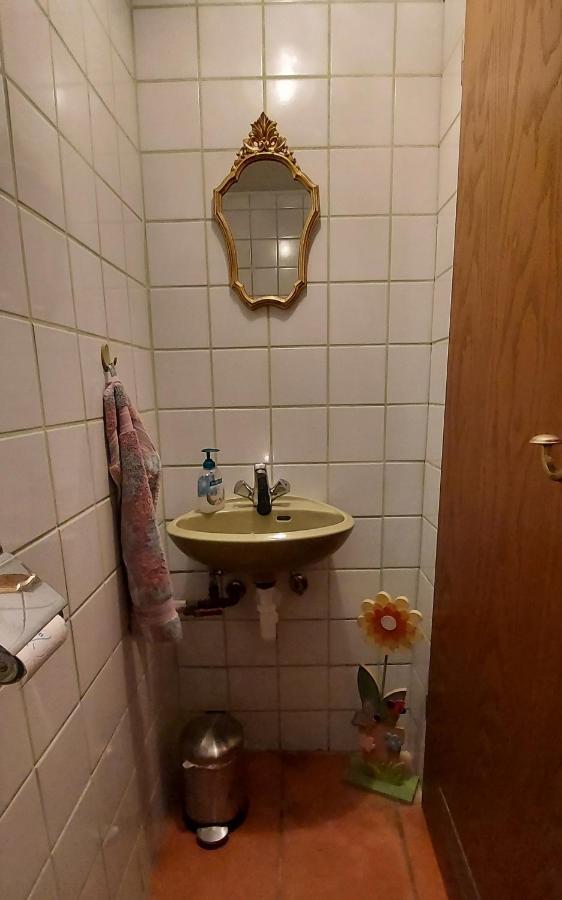 Ruhig Gelegene Ferienwohnung Im Gruenen Mit Terrasse Und Kleinem Garten Rotthalmuenster Екстер'єр фото